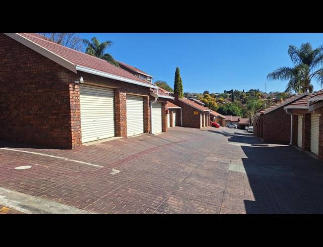 2 BEDROOM APARTMENT FOR SALE IN MORELETAPARK